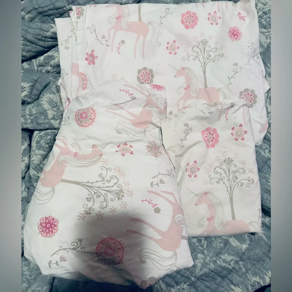 Pottery Barn Pink and White Unicorn Duvet Cover Set